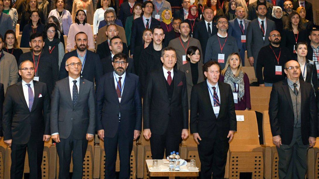 TÜRKÇE İÇİN İKİ "HAYATİ" PROJE